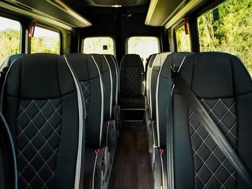 Mini Coach — Aisle seating